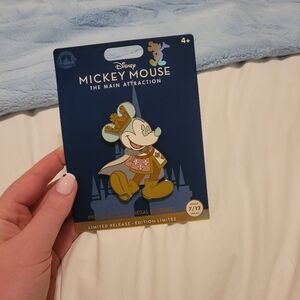 Disney Mickey Mouse Pin- Disney World- King Arthur Carousel